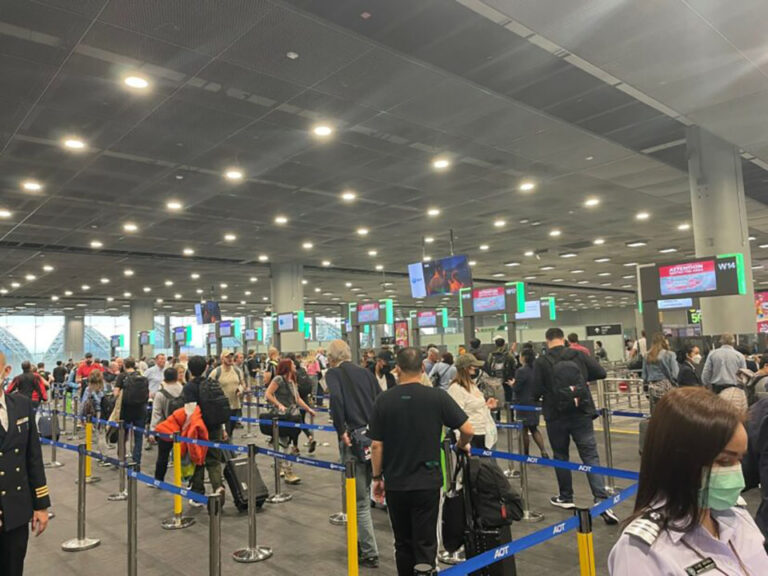 Thailand plans to cut visa-free stays from 60 to 30 days for 93 countries
